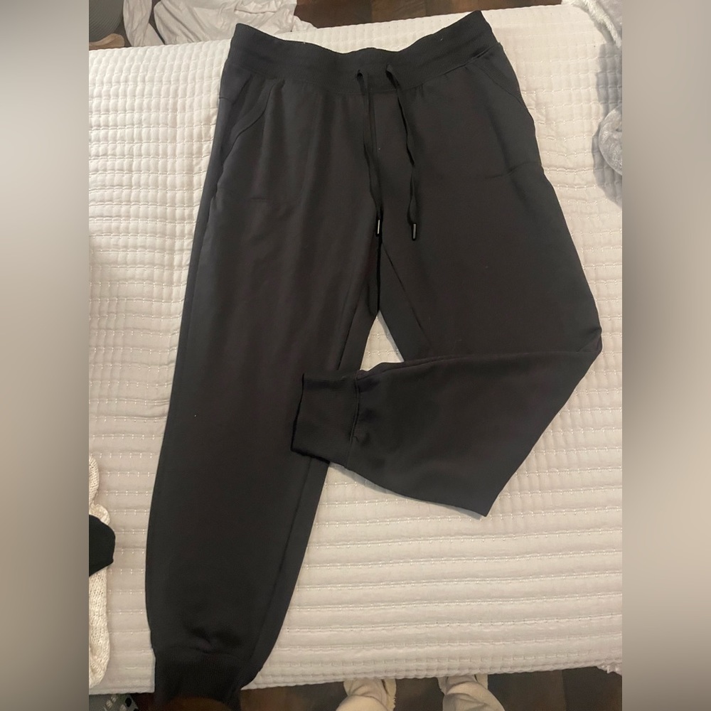 Black jogger sweat pants - large